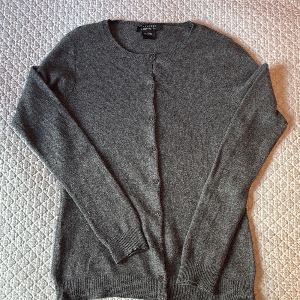 Bloomingdale's Women's Gray Crewneck 100% Cashmere Button-Front Cardigan